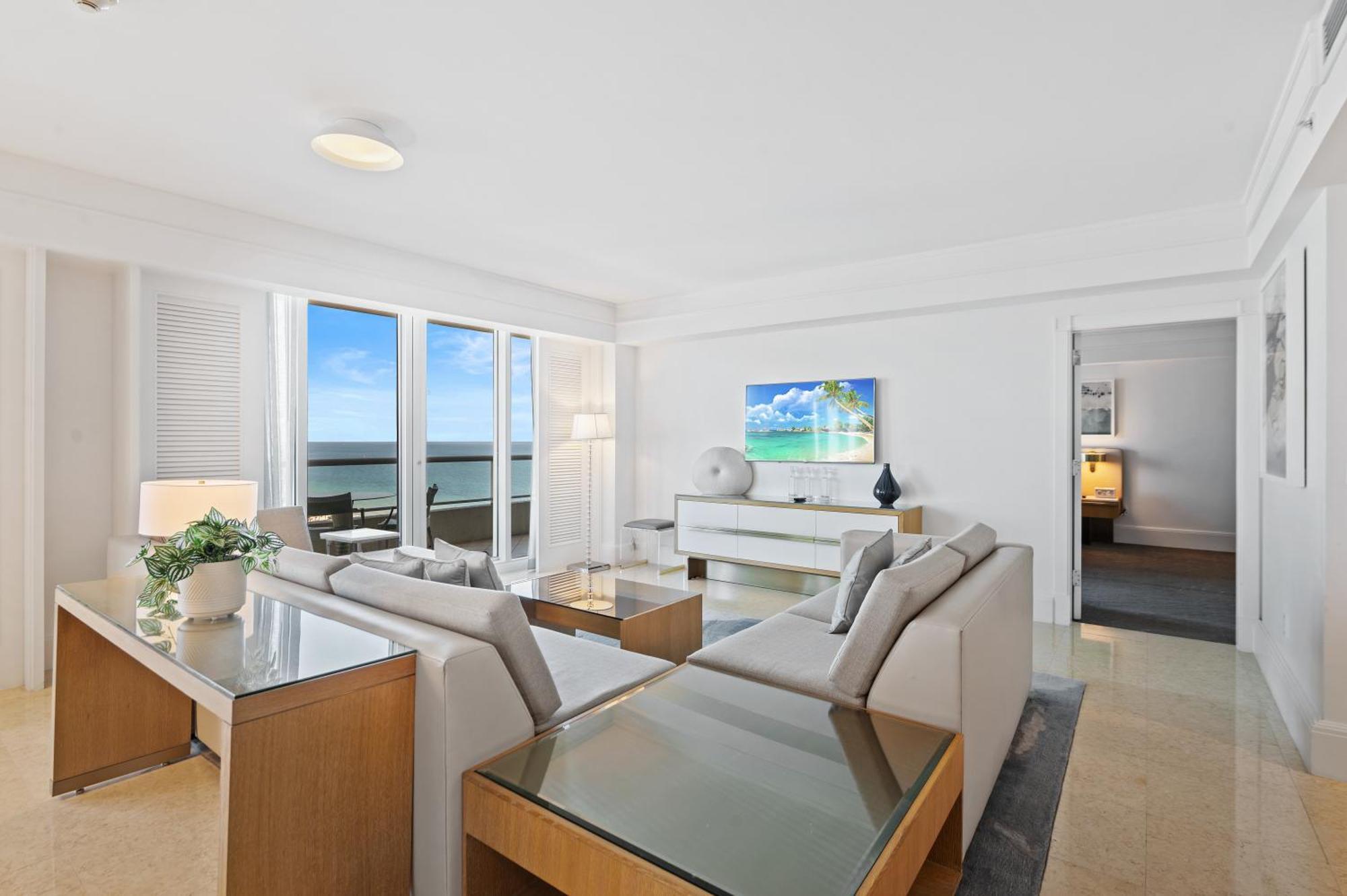 Ritz-carlton Luxury Oceanview 3-bedroom